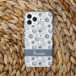 青い花の模様 iPhone 16ケース