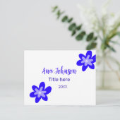 青い花の鳩の名前タイトル年20XX職業 ポストカード (スタンド正面)