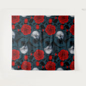 青い花を持つ鳥類と赤い葉牡丹花 タペストリー (正面(横))