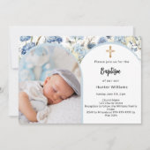 青い花模様写真のアーチ少年がバプテスマを渡る 招待状 (正面)
