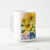 青い花瓶の黄色いデイジー コーヒーマグカップ (正面左)