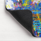 青い落書きの悪のまなざし マウスパッド (コーナー)