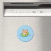 青い葉っぱのボートに乗ったかわいいネズミ マグネット (インサイチュ (食洗機))