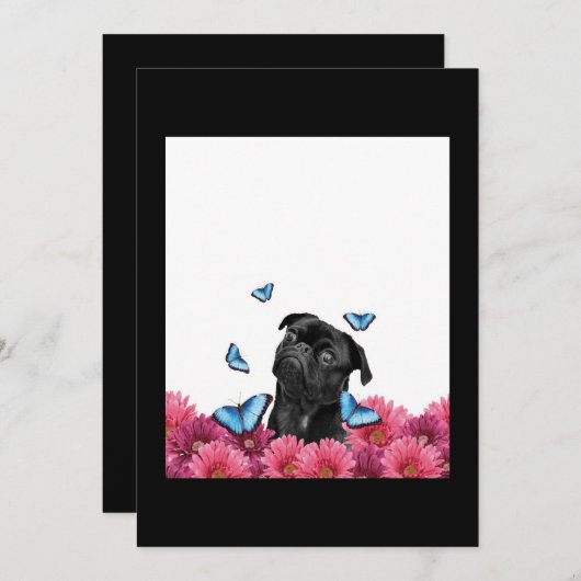 青い蝶とゲルベラを持つ黒いパグ サンキューカード (正面/裏面)