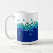 青い蝶の庭の花柄 コーヒーマグカップ (左)