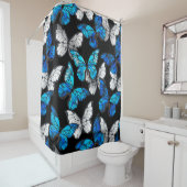 青い蝶の形をした濃いシームレスパターン シャワーカーテン (インサイチュ)