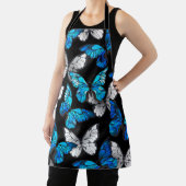 青い蝶モルフォとダークシームレスパターン エプロン (インサイチュ)