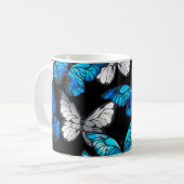 青い蝶モルフォとダークシームレスパターン コーヒーマグカップ (正面左)