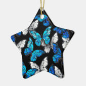 青い蝶モルフォとダークシームレスパターン セラミックオーナメント (左)