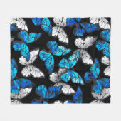 青い蝶モルフォとダークシームレスパターン フリースブランケット (正面(横))
