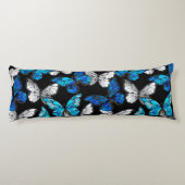 青い蝶モルフォとダークシームレスパターン ボディピロー (裏面)