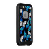 青い蝶モルフォとダークシームレスパターン LifeProof iPhoneケース (裏面/右)