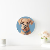 青い襟を着たかわいい犬のポートレート ラウンド壁時計 (ホーム)