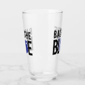 青い警察のサポートを裏返す細い青い線 タンブラーグラス (左)