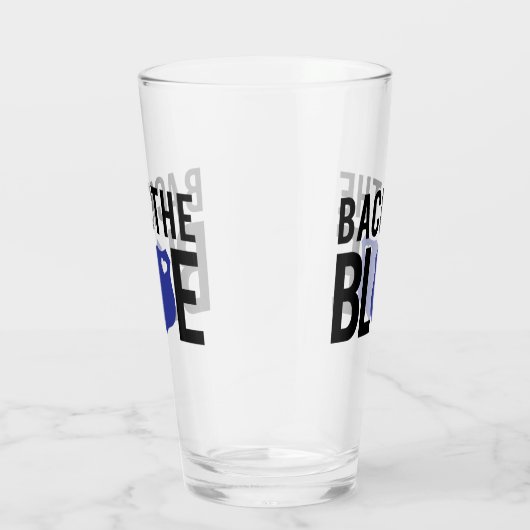 青い警察のサポートを裏返す細い青い線 タンブラーグラス (右)