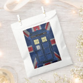 青い警察のパブリックコールボックス – UKタイムトラベル1 フェイバーバッグ (クリップ留めされた状態)