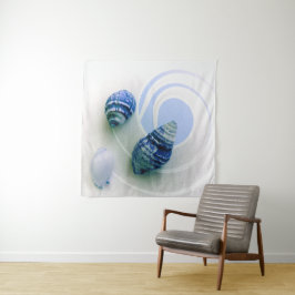 青い貝殻を三つタペストリー タペストリー