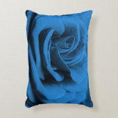 青い赤いバラのクローズアップ、マクロの美しさ。 アクセントクッション (正面(垂直))