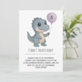 青い赤ちゃん恐竜の紫風船誕生日 招待状 (スタンド正面)