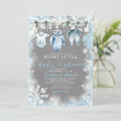 青い赤ちゃん服ホワイトスノーフレーク赤ちゃんシャワー 招待状 (スタンド正面)