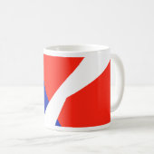 青い赤の白いフラグの色 コーヒーマグカップ (正面右)
