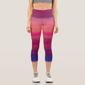 青い赤カラフルいオレンジのストライプパターン カプリレギンス (正面)