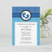 青い足跡の男の子のベビーシャワーの招待状 招待状 (スタンド正面)