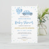 青い車の風船を通って男の子の赤ちゃんシャワーを運転 招待状 (スタンド正面)