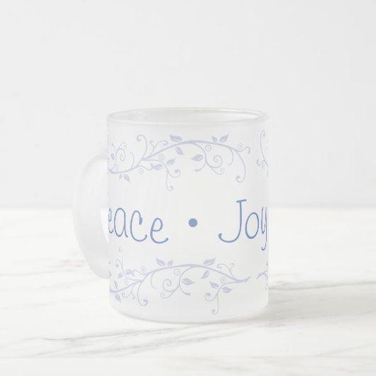青い輝く平和の喜び愛のクリスマス フロストグラスマグカップ (正面左)