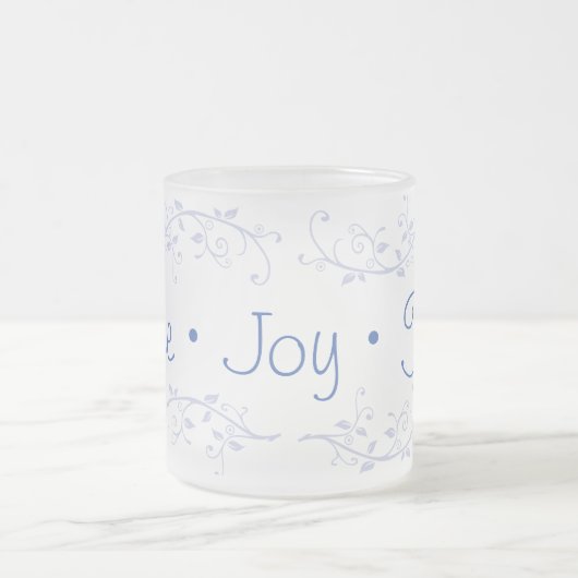 青い輝く平和の喜び愛のクリスマス フロストグラスマグカップ (中央)