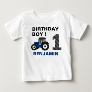 青い農場のトラクターの子供の誕生日パーティー ベビーTシャツ