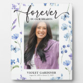 青い野生の花の写真 永遠に私たちの心の中に フォトプラーク (正面)