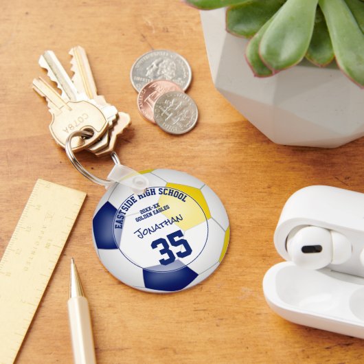 青い金ゴールドサッカーチームの子供たちは10未満のスポーツの贈り物 キーホルダー (デスク)