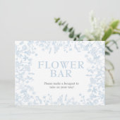 青い陳腐なフローラブライダルシャワー招待状 招待状 (スタンド正面)