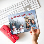 青い雪だるま家族の冬の写真 シーズンカード