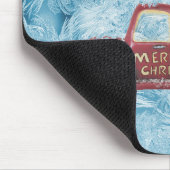 青い雪の上の赤いヴィンテージトラック マウスパッド (コーナー)