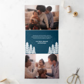 青い雪の松の木5 – フォトホリデー 三つ折りクリスマスカード (内部)