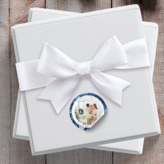 青い雪の結晶の丸いクリスマス写真ステッカー ラウンドシール