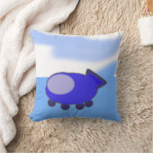 青い雲の上にかわいい青フランスのい宇宙船 クッション (ブランケット)