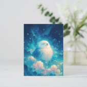 青い雲の中でうたた寝する白フクロウのセレナーデ ポストカード (スタンド正面)