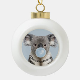 青い風船ガムを吹くコアラのクリスマスグリーティング セラミックボールオーナメント