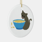 青い食器の横の可愛い猫 セラミックオーナメント (右)