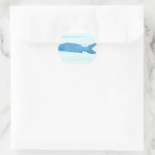 青い魚のロゴ ラウンドシール (バッグ)