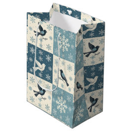 青い鳥と雪の結晶のクリスマス+冬の模様 ミディアムペーパーバッグ