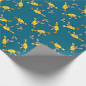 青い鶏およびチェーンソー ラッピングペーパー (角)