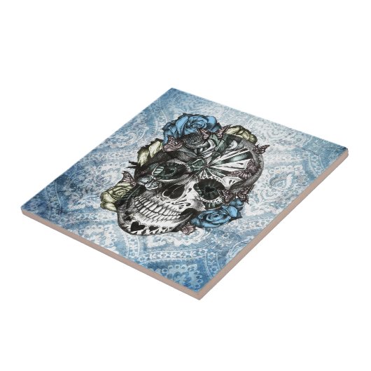 青い黄色いのグランジなキャンデーの砂糖のスカルおよびピンク タイル (側面)