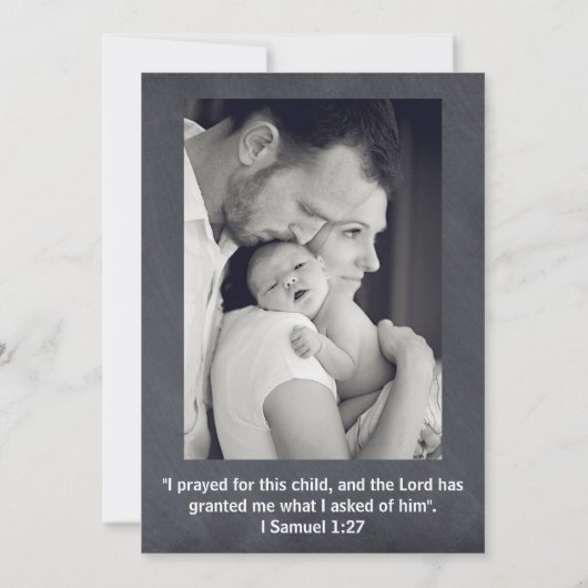 青い黒板の写真-誕生の発表 案内状 (裏面)