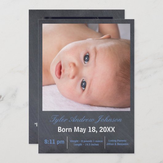 青い黒板の写真-誕生の発表 案内状 (正面/裏面)