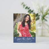 青い「Save the Date」卒業写真のスクリプト　ハート インビテーションポストカード (スタンド正面)