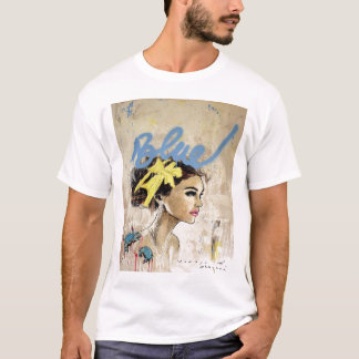 青い Tシャツ